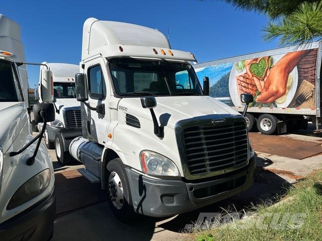 Freightliner Cascadia 113 Sattelzugmaschinen