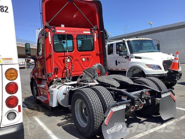 Freightliner Cascadia 116 Tegljači