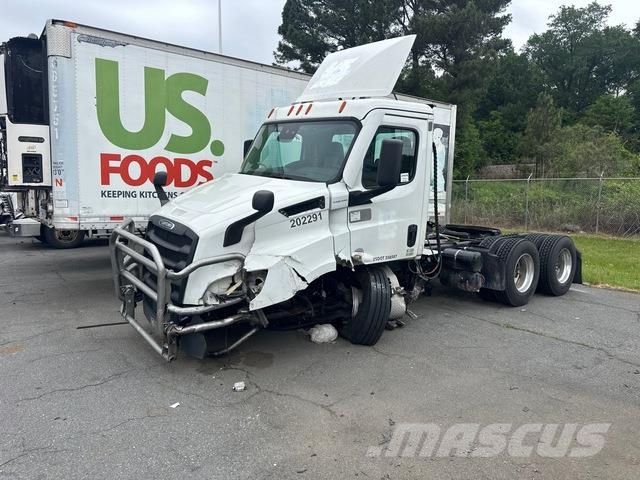 Freightliner Cascadia 116 وحدات الجر