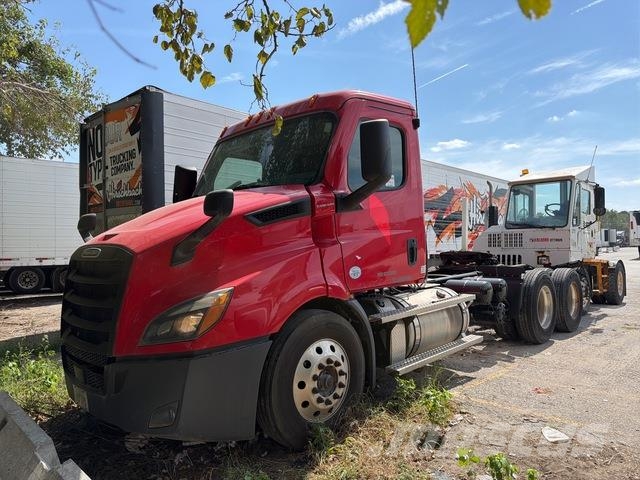Freightliner Cascadia 116 Tegljači