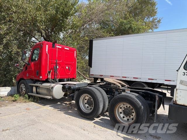Freightliner Cascadia 116 Tegljači