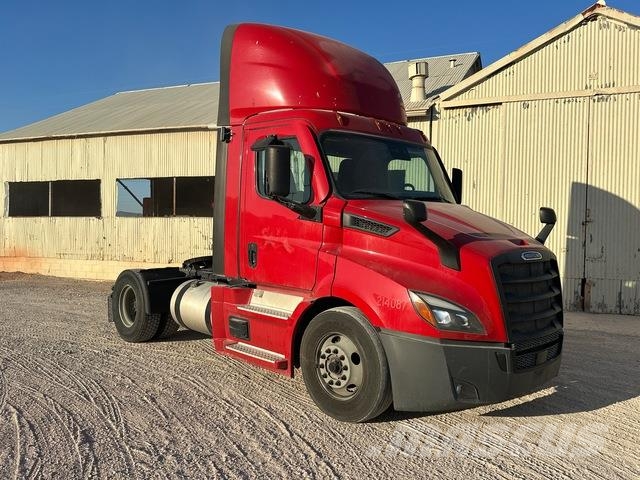 Freightliner Cascadia 116 وحدات الجر
