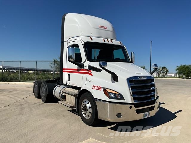 Freightliner Cascadia 116 وحدات الجر