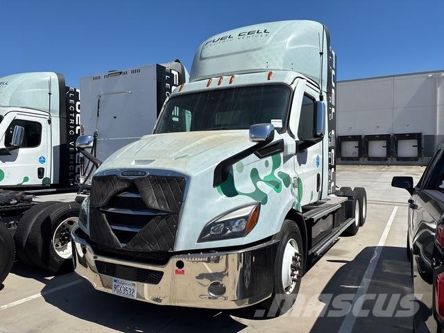 Freightliner Cascadia 116 Тягачі
