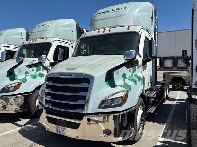 Freightliner Cascadia 116 Тягачі