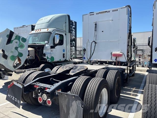 Freightliner Cascadia 116 Тягачі