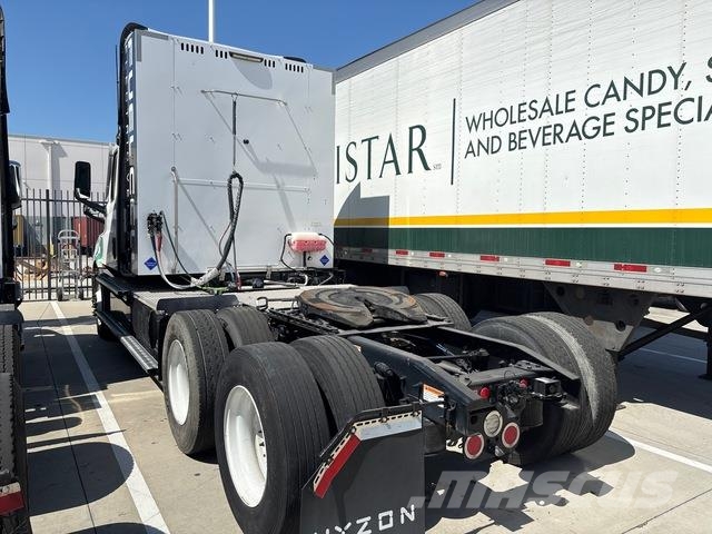 Freightliner Cascadia 116 Тягачі