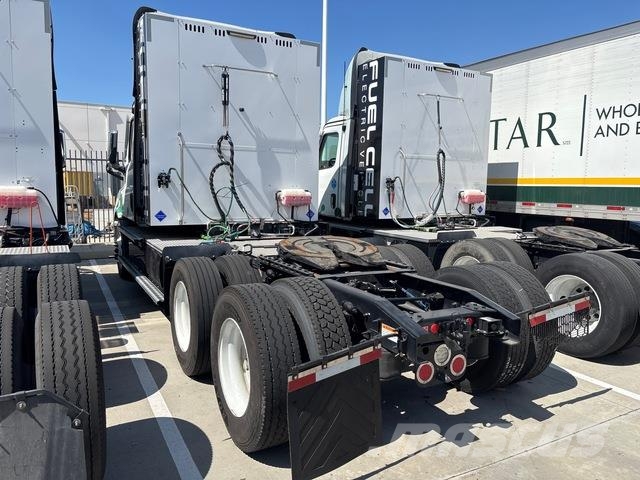 Freightliner Cascadia 116 Тягачі