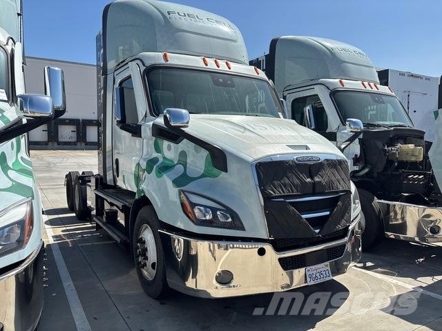 Freightliner Cascadia 116 Тягачі