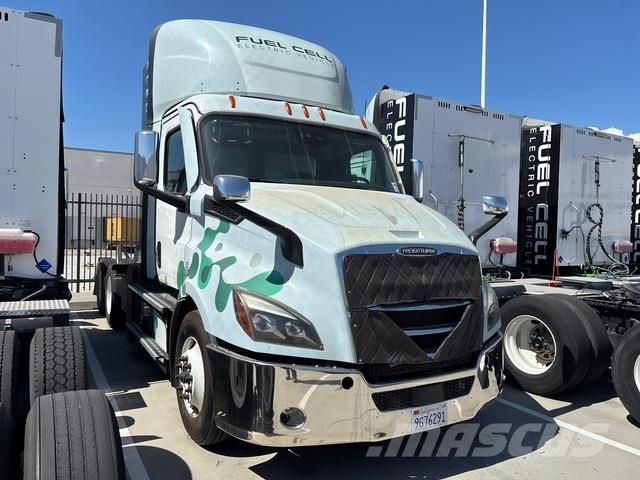 Freightliner Cascadia 116 Тягачі