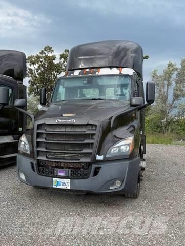 Freightliner Cascadia 116 Vilcēji