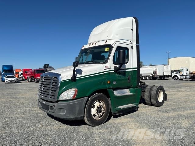 Freightliner Cascadia 125 Tractor Units