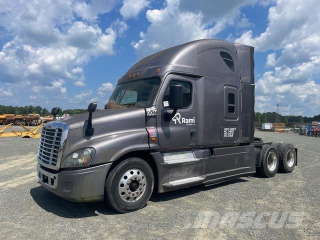 Freightliner Cascadia 125 Тягачі