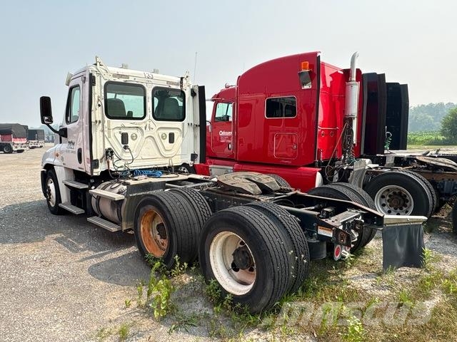 Freightliner Cascadia 125 Vlačilci