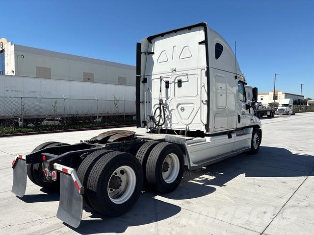 Freightliner Cascadia 125 Tracteur routier