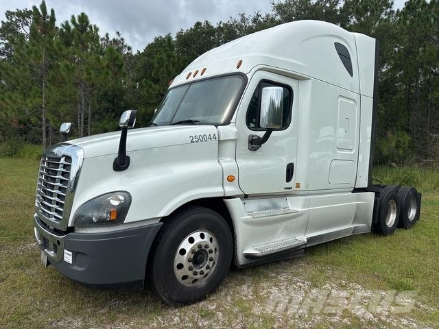 Freightliner Cascadia 125 Naudoti vilkikai