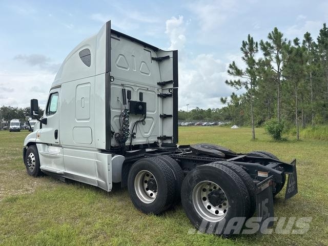 Freightliner Cascadia 125 Naudoti vilkikai