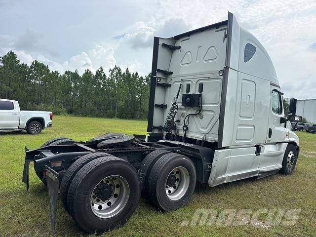Freightliner Cascadia 125 Naudoti vilkikai