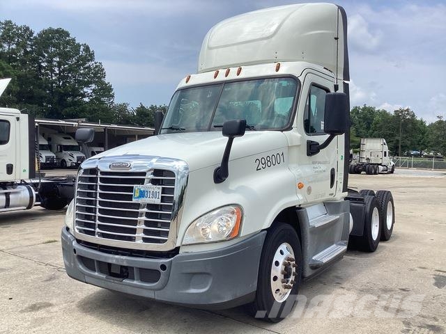 Freightliner Cascadia 125 Tractor Units