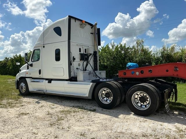 Freightliner Cascadia 125 Sattelzugmaschinen