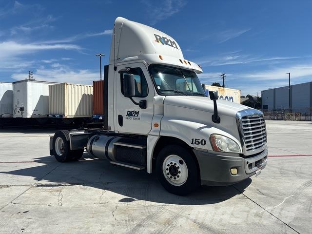 Freightliner Cascadia 125 Vetopöytäautot