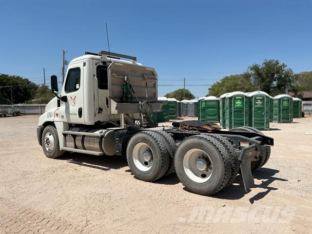 Freightliner Cascadia 125 Tractor Units