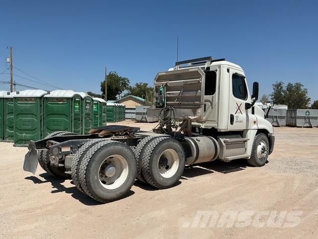 Freightliner Cascadia 125 Tractor Units