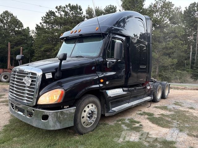 Freightliner Cascadia 125 Sadulveokid