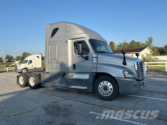 Freightliner Cascadia 125 Vilcēji