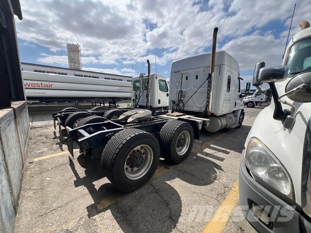 Freightliner Cascadia 125 Prime Movers