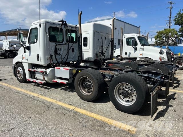 Freightliner Cascadia 125 Tracteur routier