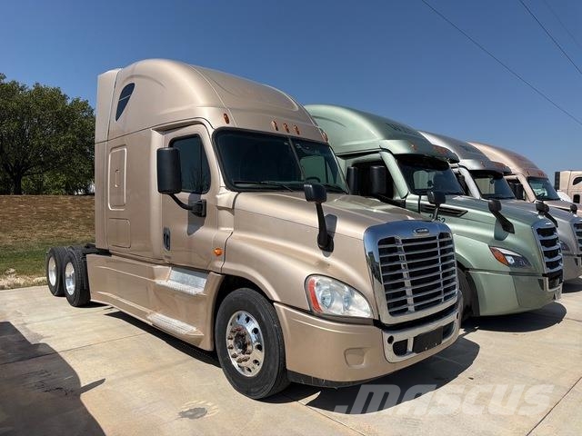 Freightliner Cascadia 125 Tegljači