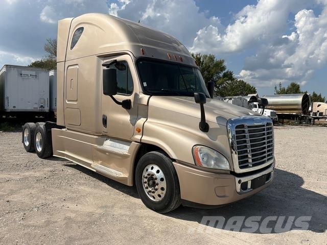 Freightliner Cascadia 125 Vilcēji