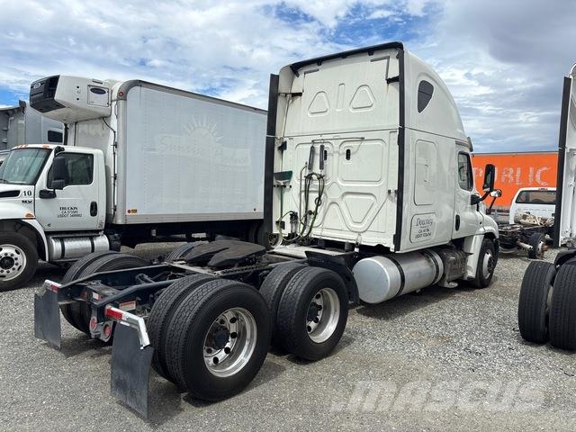 Freightliner Cascadia 125 Prime Movers