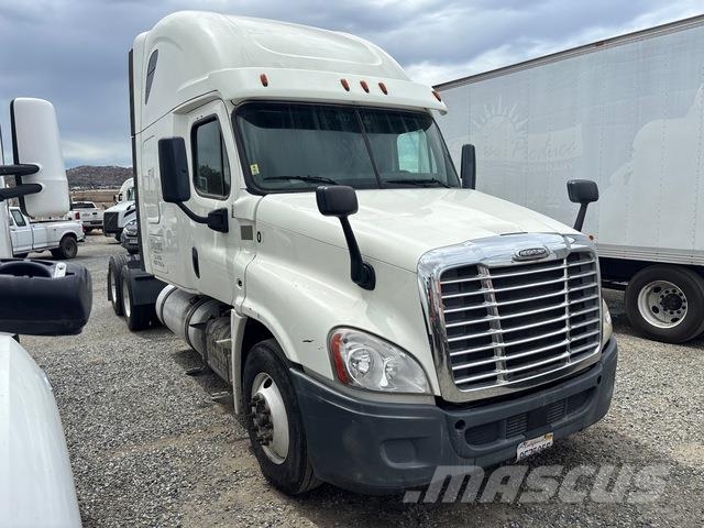 Freightliner Cascadia 125 Prime Movers