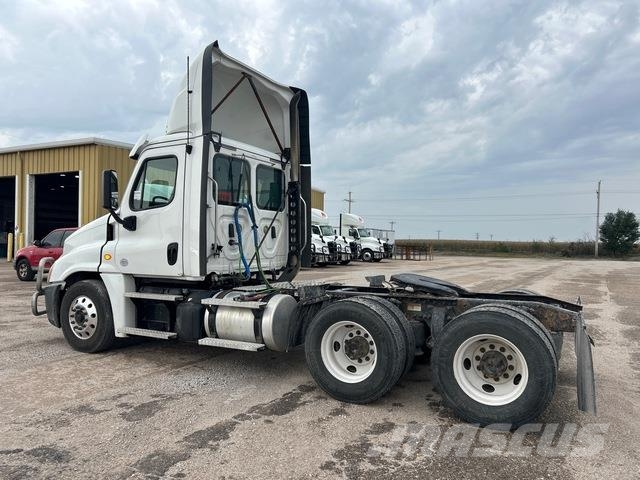 Freightliner Cascadia 125 Tegljači