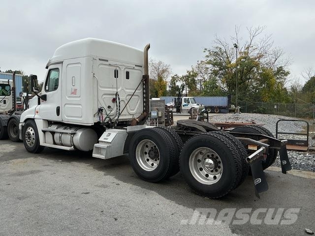Freightliner Cascadia 125 Tractor Units