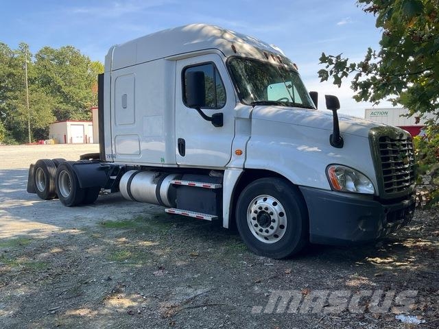 Freightliner Cascadia 125 Trekkers