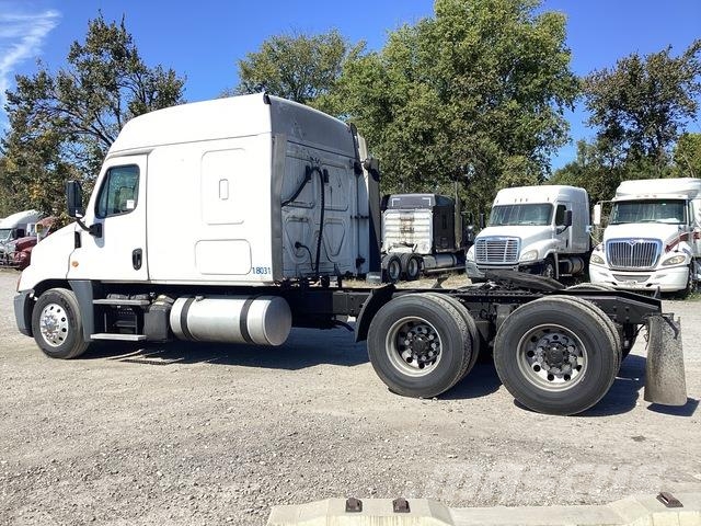 Freightliner Cascadia 125 Trekkers