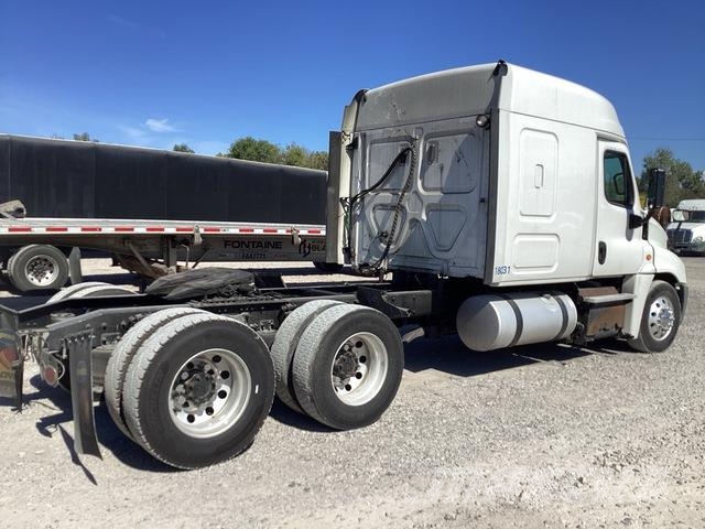 Freightliner Cascadia 125 Trekkers