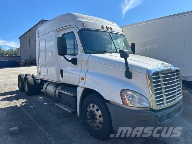 Freightliner Cascadia 125 Trekkers