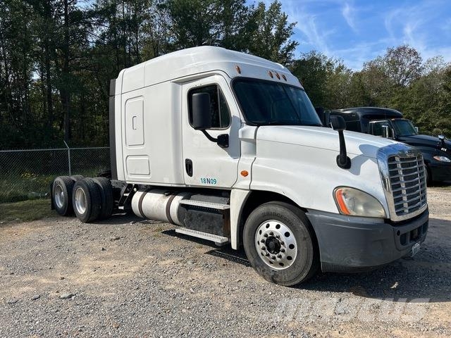 Freightliner Cascadia 125 Trekkers