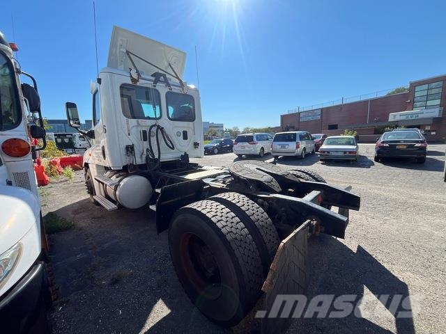 Freightliner Cascadia 125 Camiones tractor
