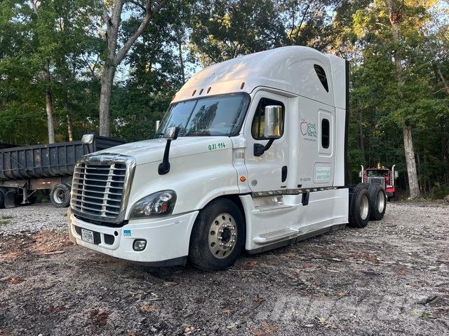 Freightliner Cascadia 125 Τράκτορες