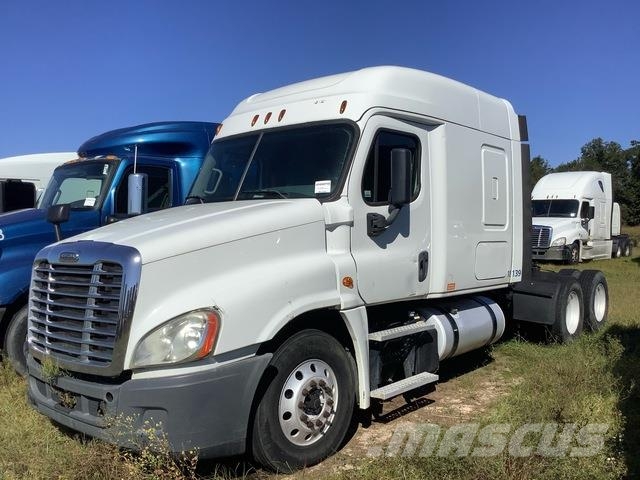 Freightliner Cascadia 125 Truck Tractor Units