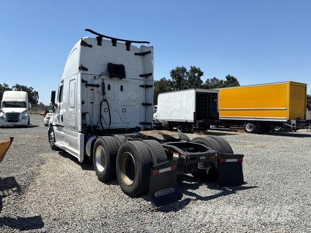 Freightliner Cascadia 126 Vlačilci