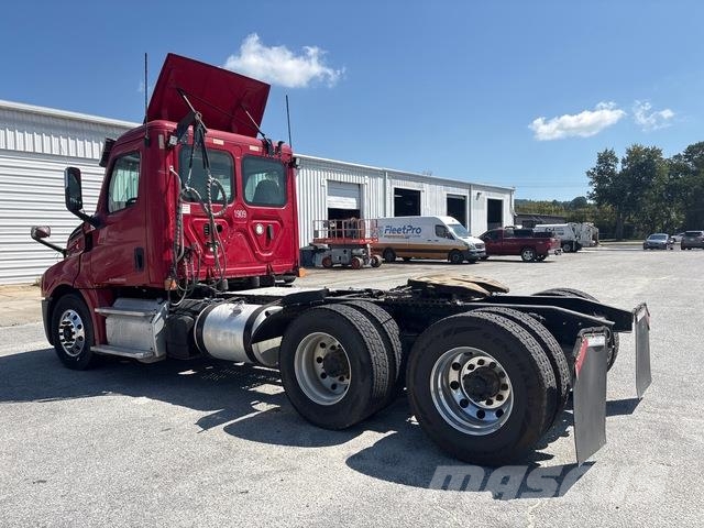 Freightliner Cascadia 126 트랙터 유닛