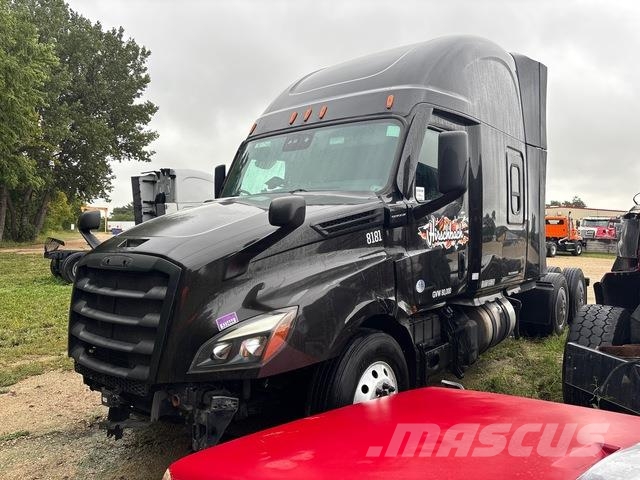 Freightliner Cascadia 126 Тягачі