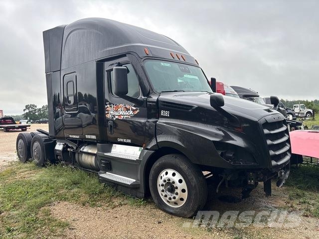 Freightliner Cascadia 126 Тягачі