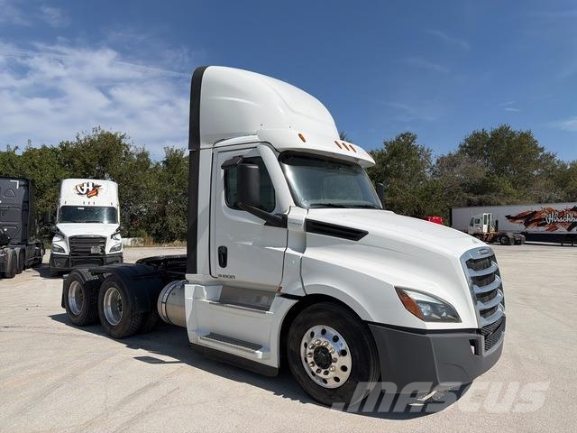 Freightliner Cascadia 126 Sattelzugmaschinen